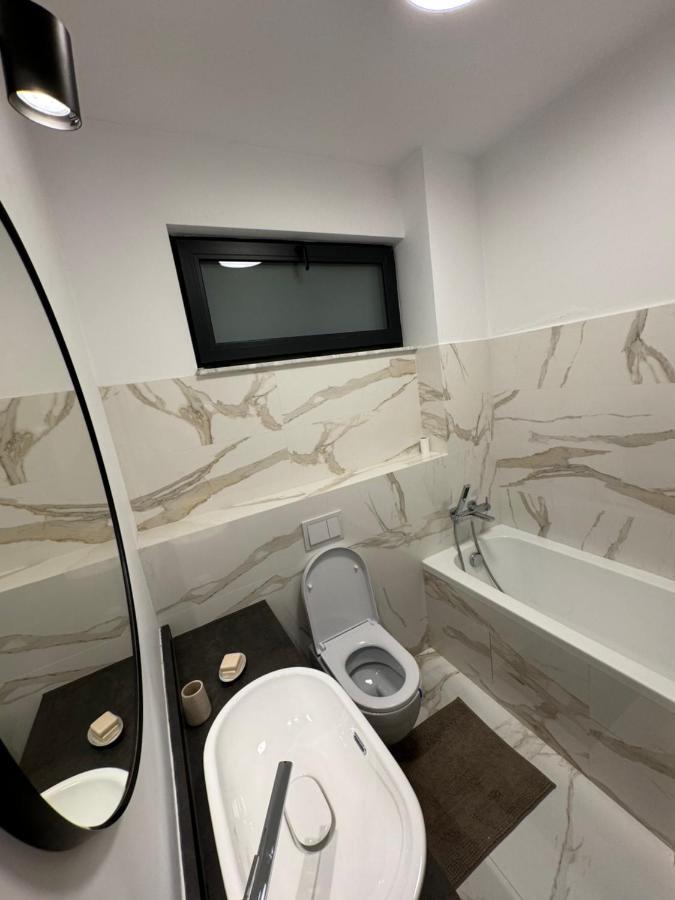 Warm Hotel Apartment Bucharest Luaran gambar
