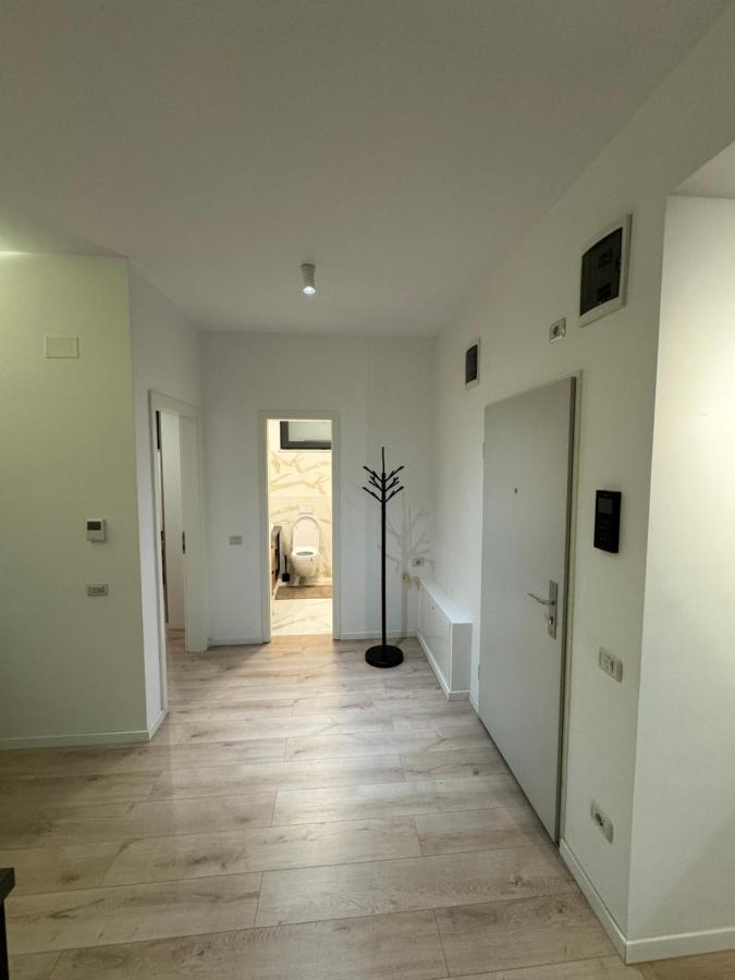 Warm Hotel Apartment Bucharest Luaran gambar