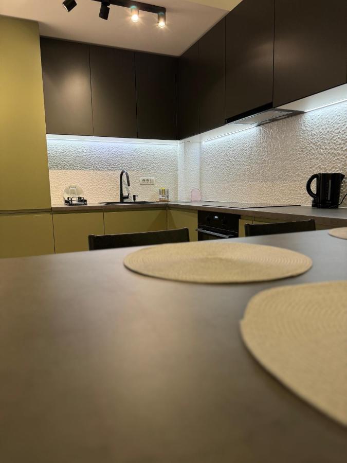 Warm Hotel Apartment Bucharest Luaran gambar
