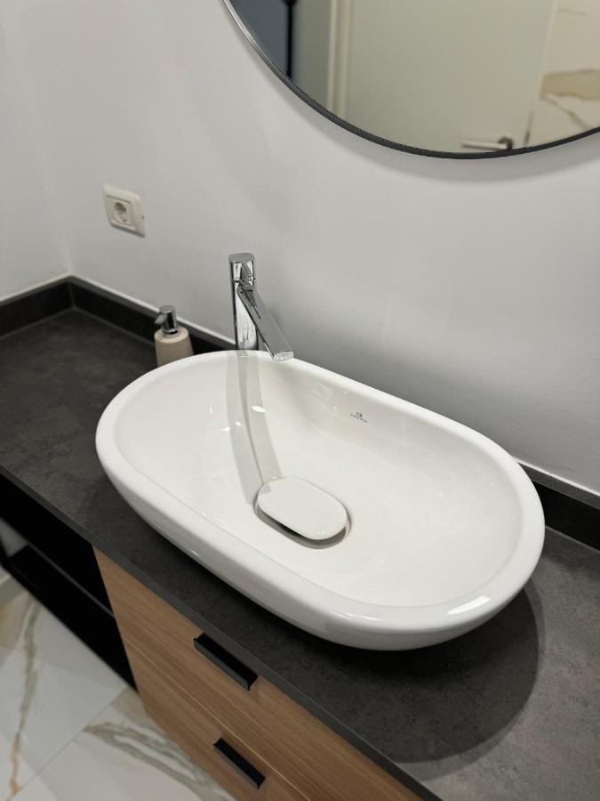 Warm Hotel Apartment Bucharest Luaran gambar