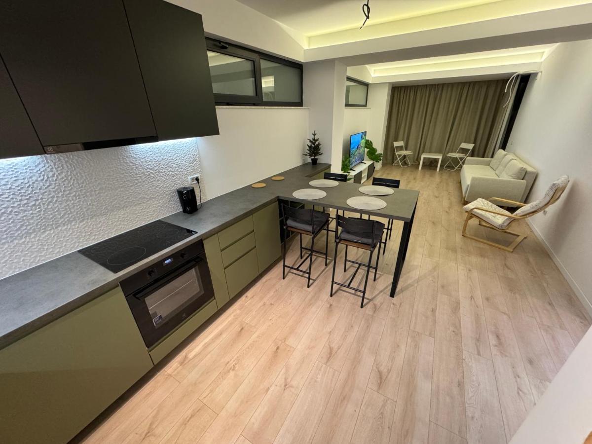 Warm Hotel Apartment Bucharest Luaran gambar