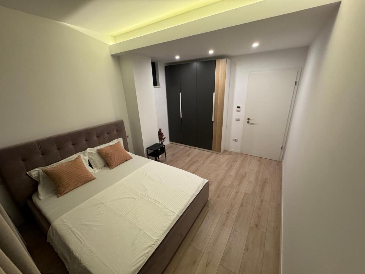 Warm Hotel Apartment Bucharest Luaran gambar