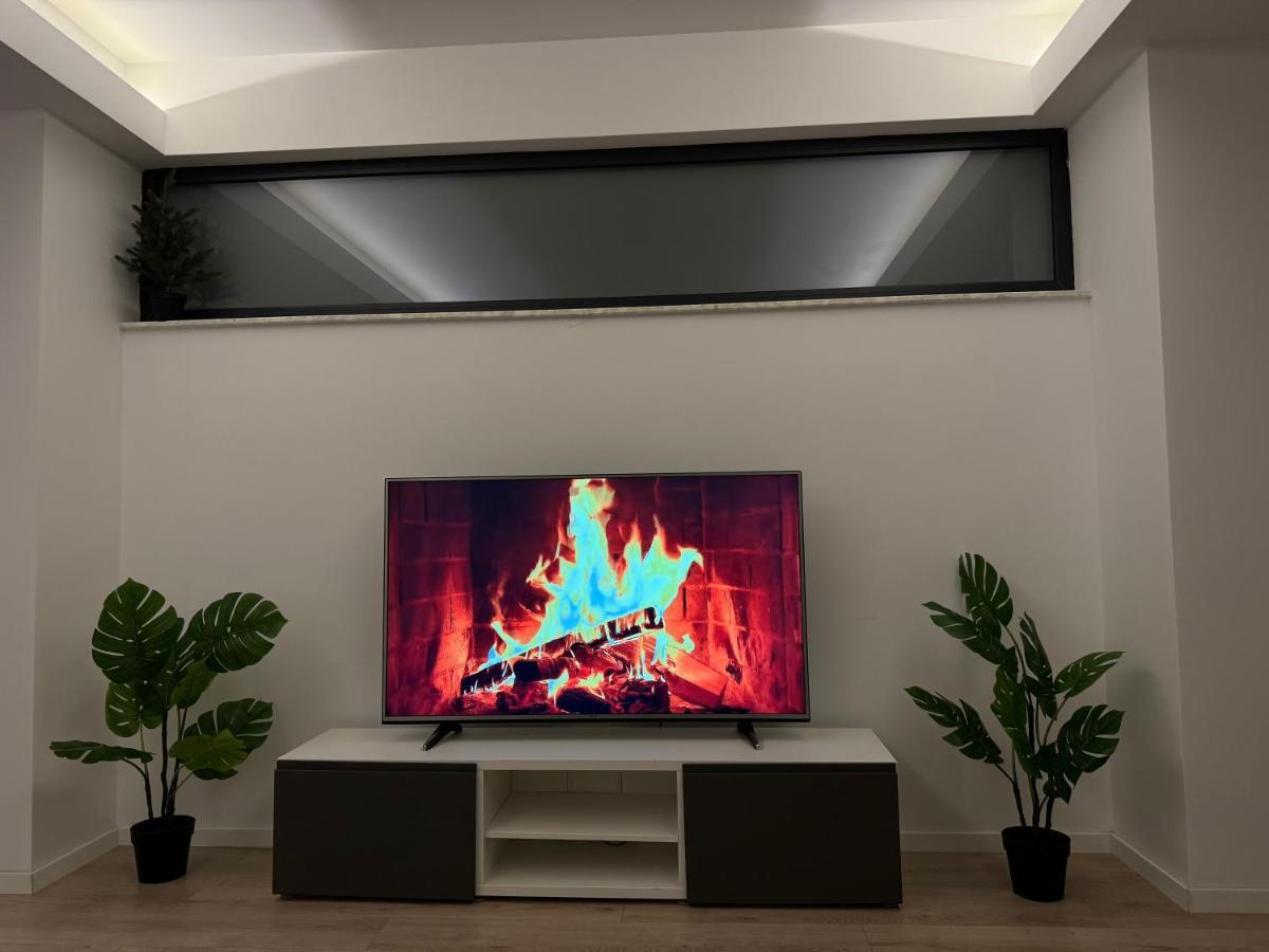 Warm Hotel Apartment Bucharest Luaran gambar