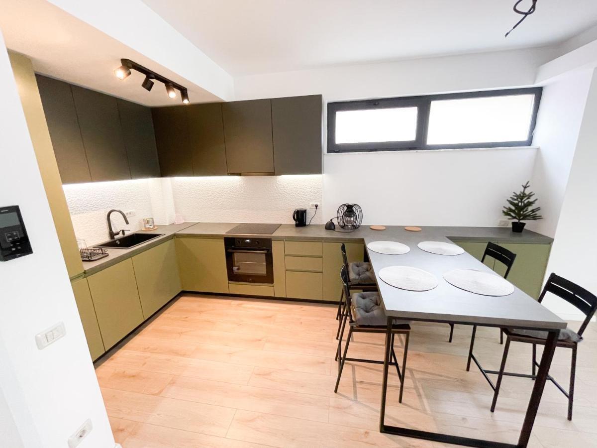Warm Hotel Apartment Bucharest Luaran gambar