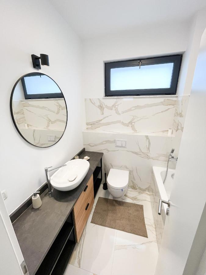 Warm Hotel Apartment Bucharest Luaran gambar