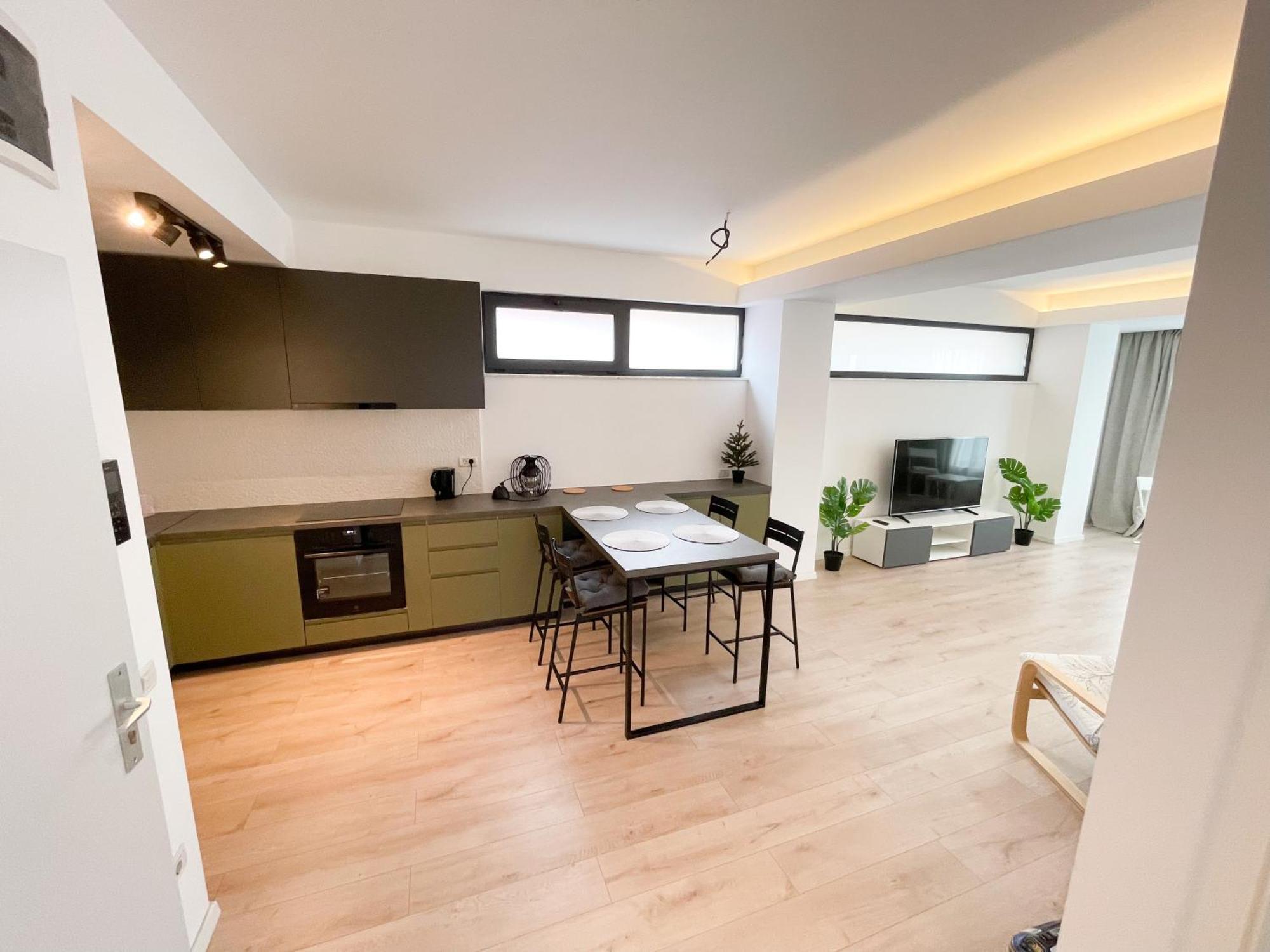 Warm Hotel Apartment Bucharest Luaran gambar